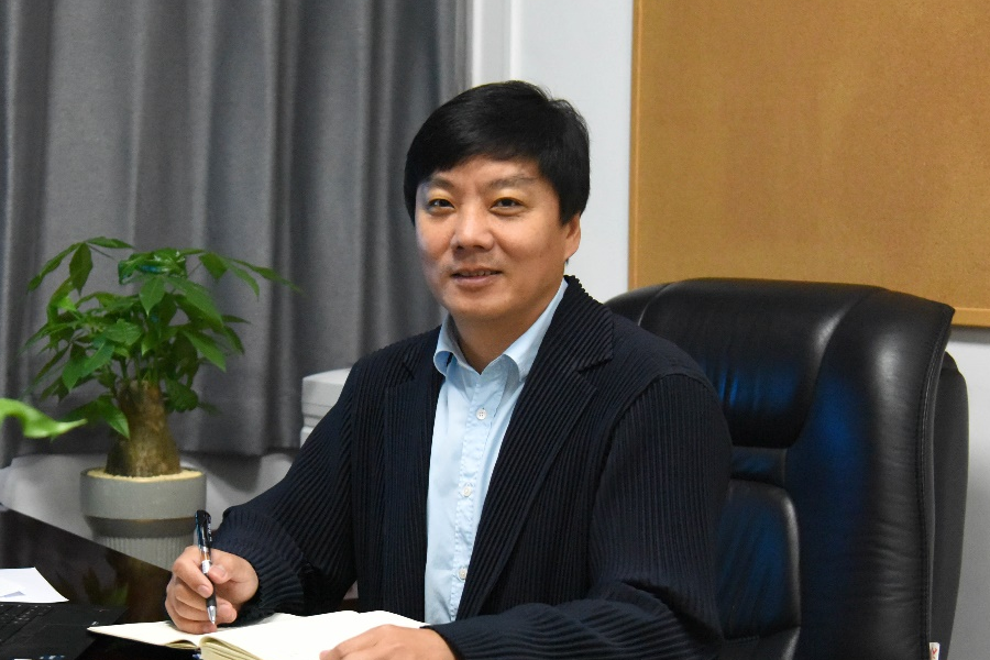 杨必胜96.png